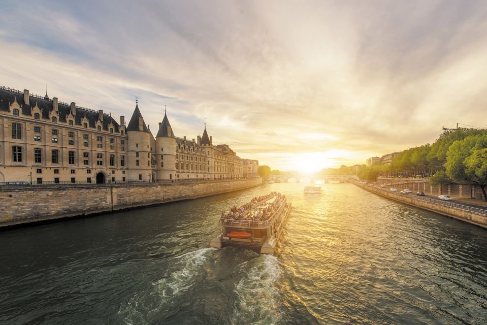 seine river cruise paris