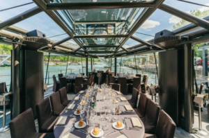 Paris: 2-Hour River Seine Lunch Cruise with 3-course-menu Paris: 2-Hour River Seine Lunch Cruise with 3-course-menu