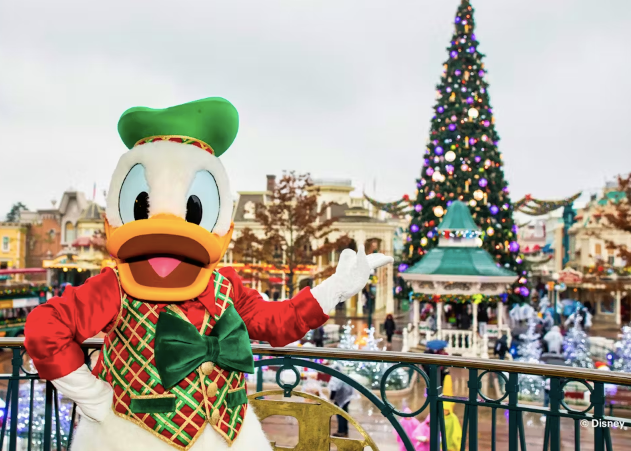 Combo (Save 6%): Disneyland® Paris Tickets + Seine River Cruise
