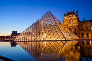 Paris: Louvre Reserved Access and Boat Cruise Paris: Louvre Reserved Access and Boat Cruise