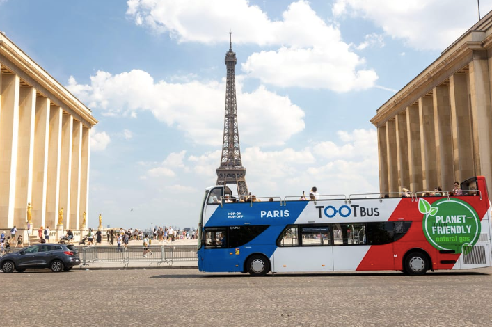 Paris: Hop-on Hop-off Bus Tour & Seine Cruise Bundle Tour
