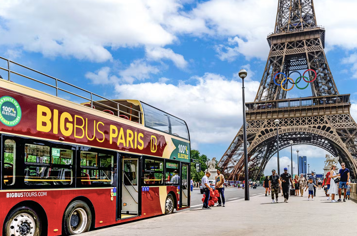 Big Bus Paris Hop-on Hop-off Bus Tour with Optional Seine River Cruise