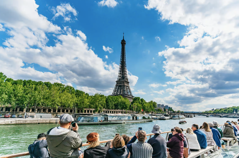 Paris 1-Hour Seine Cruise departing from the Eiffel Tower